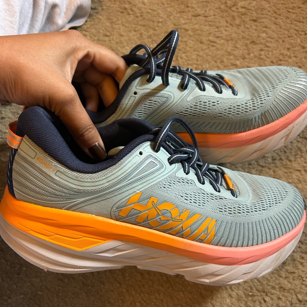 Hoka Women’s Bondi 7
